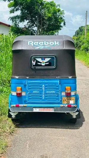 Bajaj RE 2001