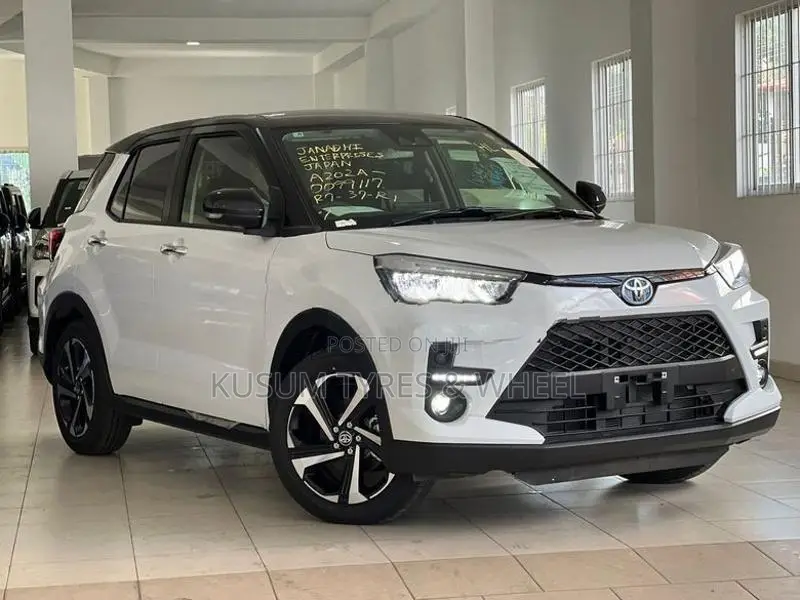 Toyota Raize 1.2 Hybrid Blindspot 2026
