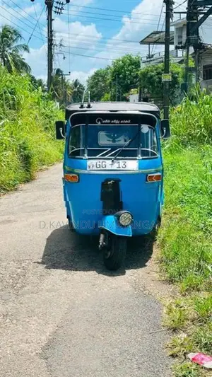 Bajaj RE 2001