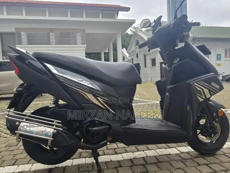 Yamaha Ray ZR 2018