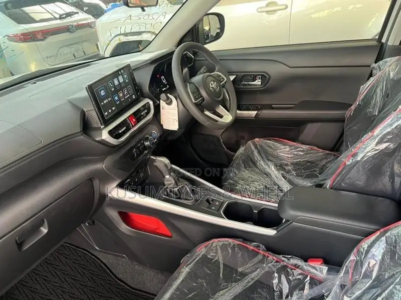 Toyota Raize 1.2 Hybrid Blindspot 2026