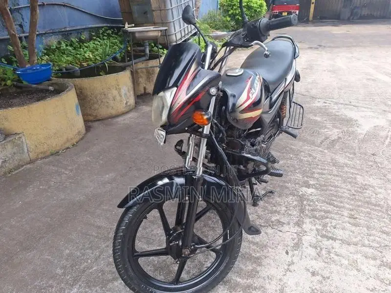 Bajaj Platina 100 2016
