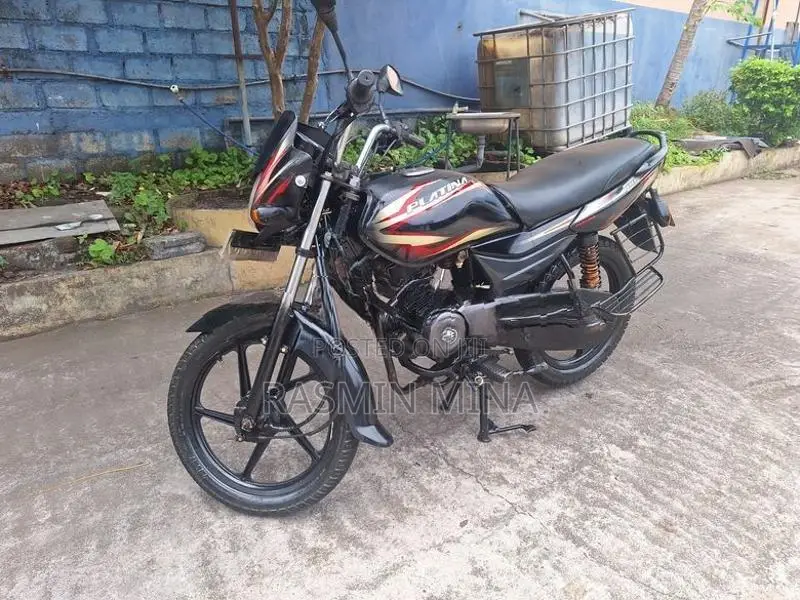 Bajaj Platina 100 2016