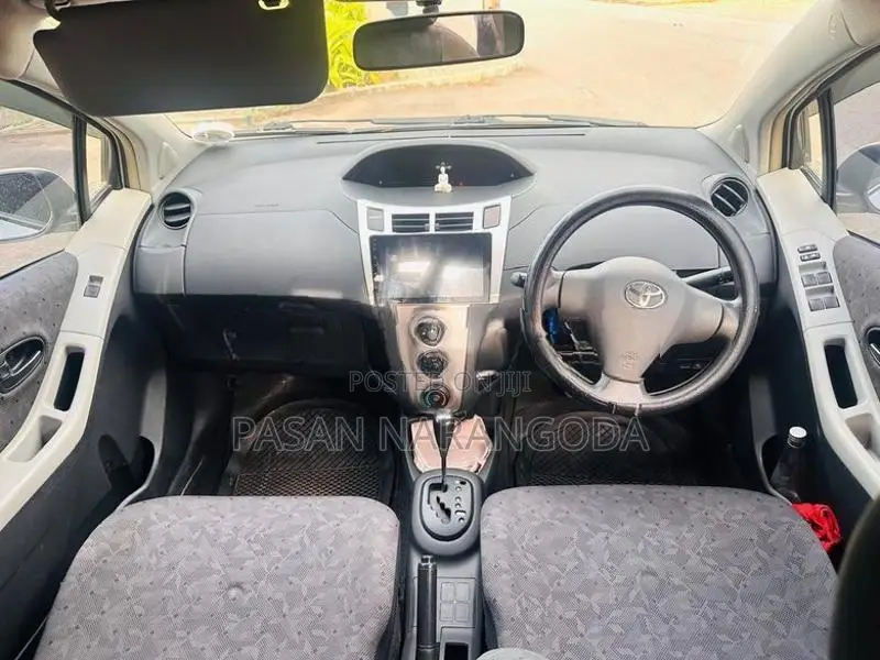 Toyota Vitz 2007