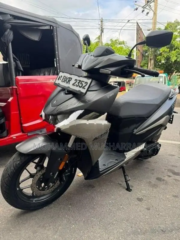 Hero XOOM 125R 2025