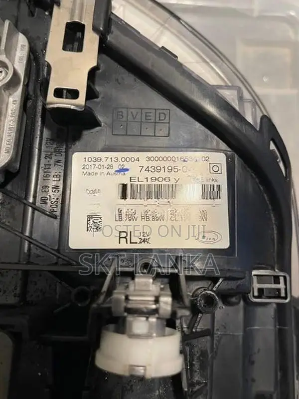 Genuine BMW 530e G30 Adaptive LED Headlight Passenger Side Complete