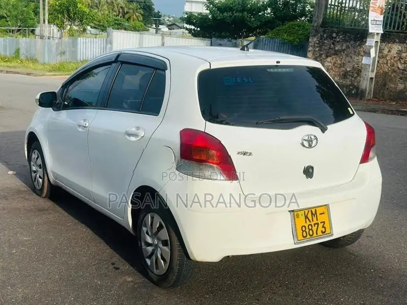 Toyota Vitz 2007