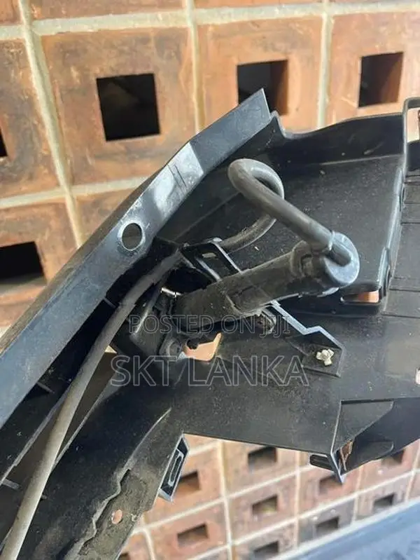 Genuine Range Rover Evoque 2014 Front Bumper Bracket L538