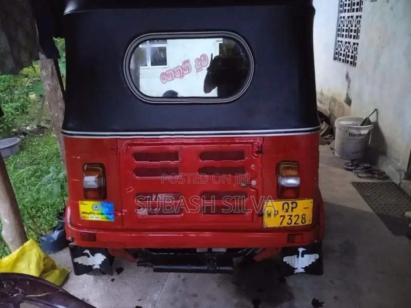 Bajaj RE 2008