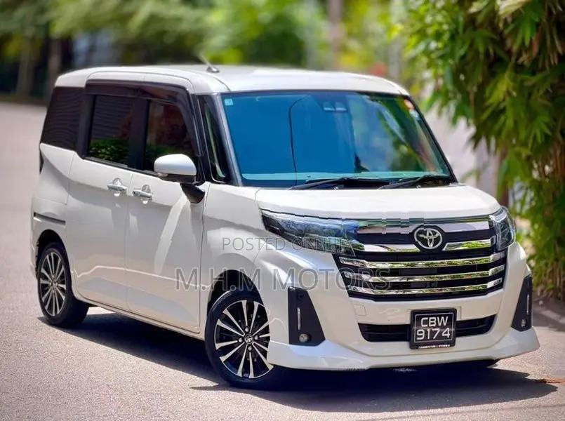 Toyota Roomy Custom GT 2025