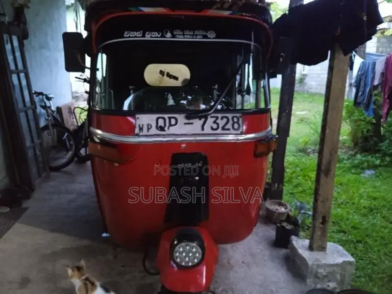 Bajaj RE 2008