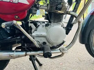 Bajaj CT100 2005