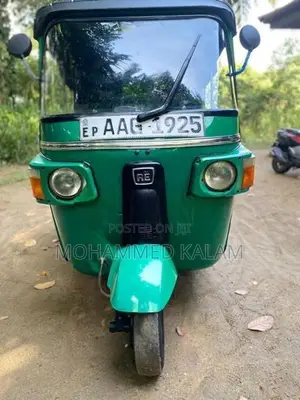 Bajaj RE 2013