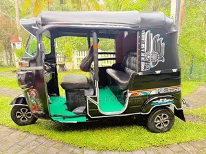 Bajaj RE Three Wheeler 2015