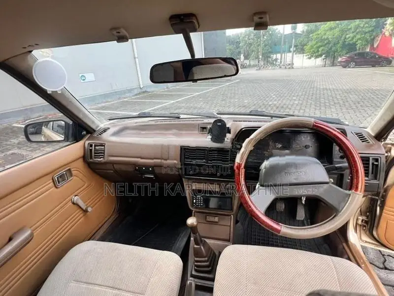 Mazda Familia 323 1984