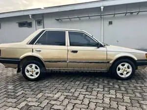 Mazda Familia 323 1984