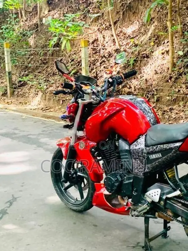 Yamaha FZS V1 2012
