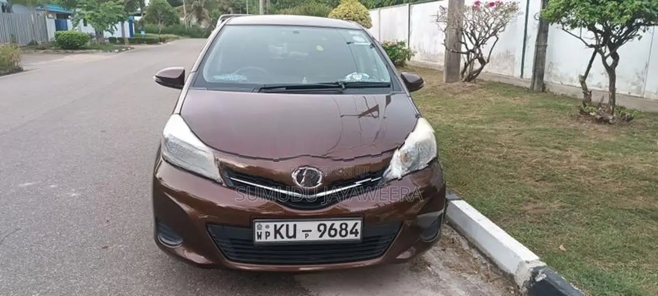 Toyota Vitz 2011