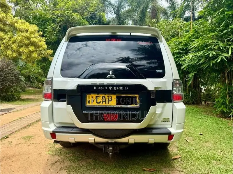 Mitsubishi Montero GLS 3.2Di 2015