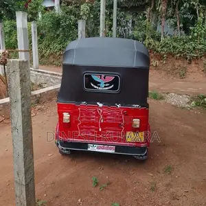 Bajaj RE 2010