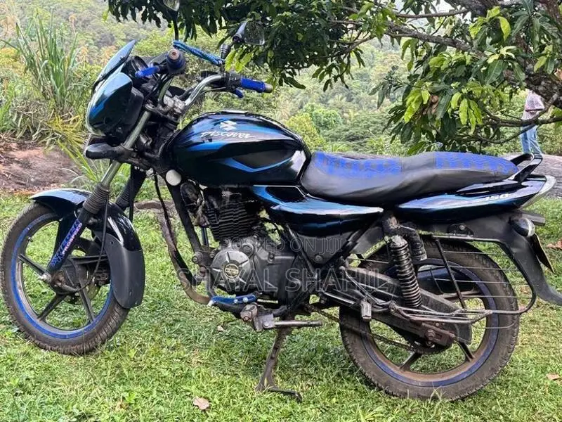 Bajaj Discover 2013