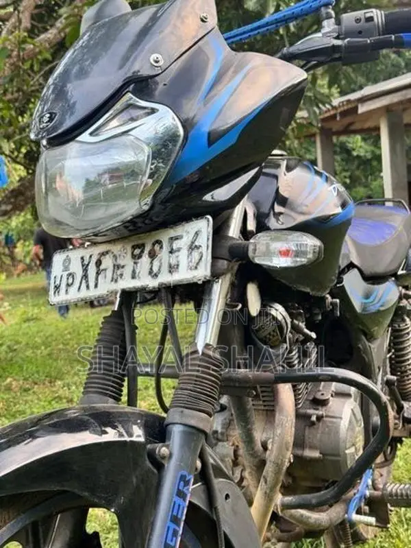 Bajaj Discover 2013