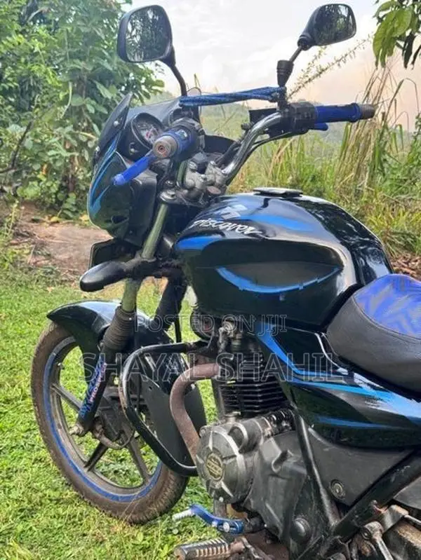 Bajaj Discover 2013