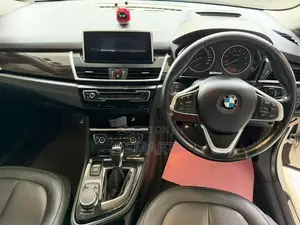 BMW 225XE 2017