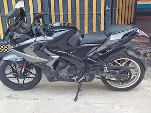 Bajaj Pulsar RS200 2018