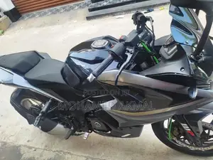 Bajaj Pulsar RS200 2018