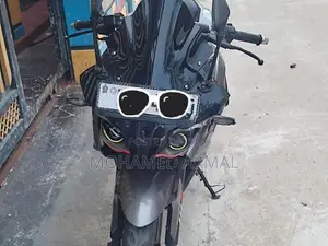 Bajaj Pulsar RS200 2018