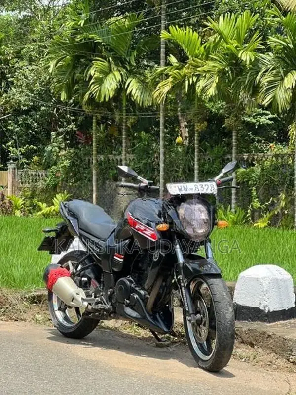 Yamaha FZS V1 2011