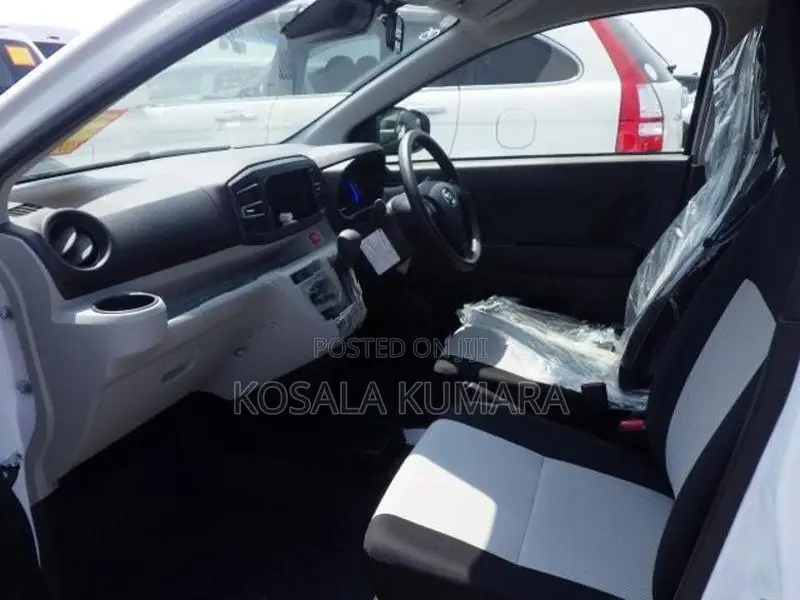 Daihatsu Mira X 2026
