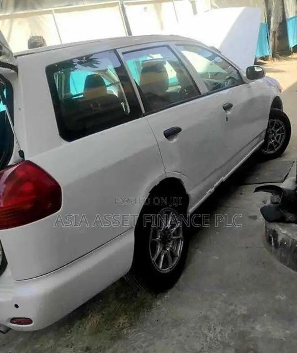 Nissan Wingroad 2003