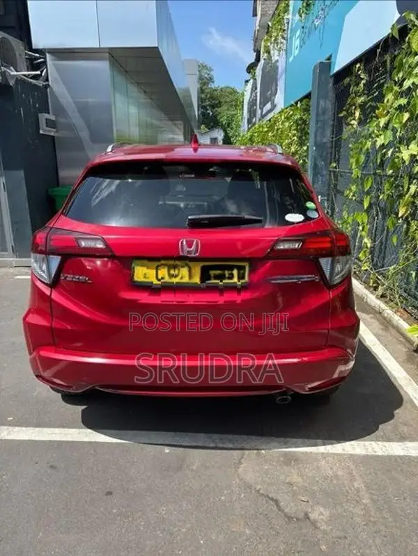 Honda Vezel 2016