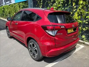 Honda Vezel 2016