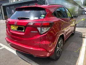 Honda Vezel 2016
