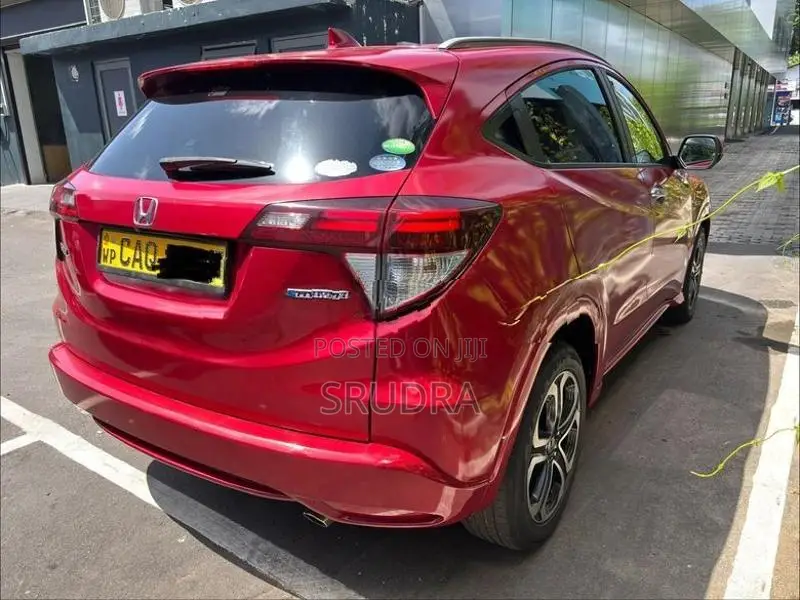 Honda Vezel 2016