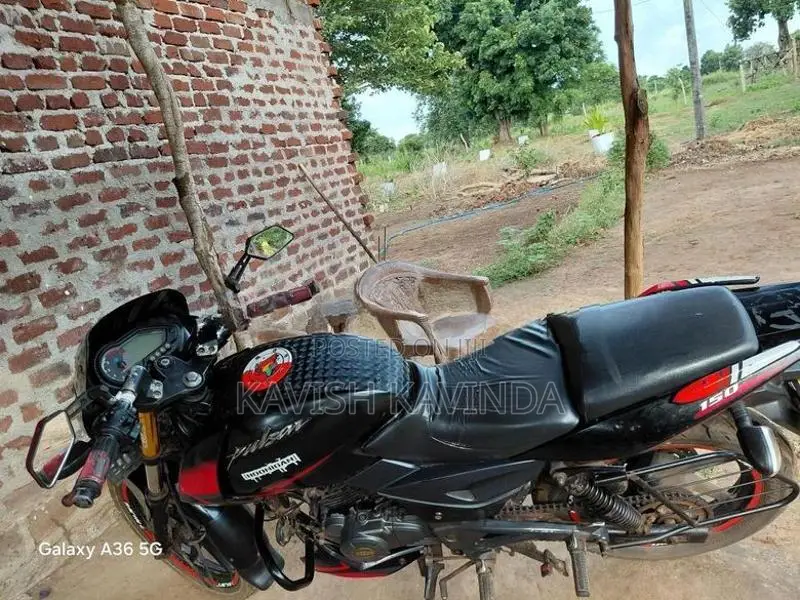 Bajaj Pulsar 150 2019