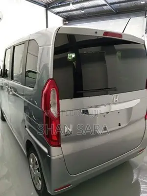 Honda N-Box G 2023