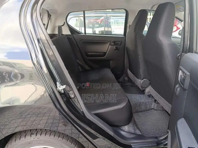 Daihatsu Mira 2023