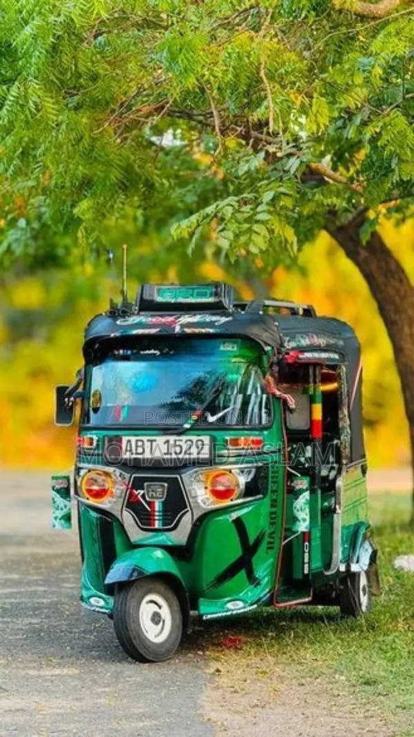 Bajaj RE Three Wheeler 2019