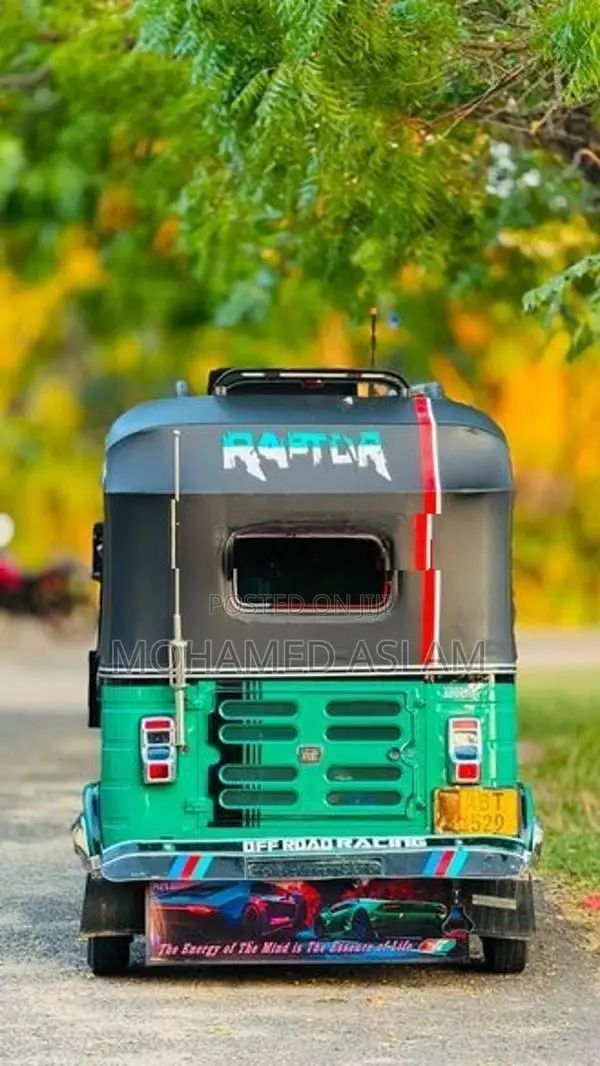 Bajaj RE Three Wheeler 2019