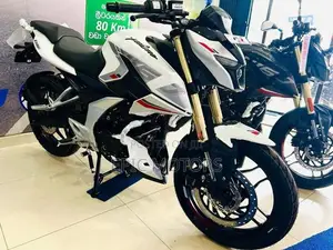 Bajaj Pulsar N160 Premium 2026