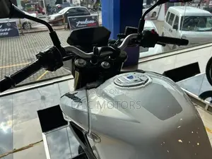 Bajaj Pulsar N160 Premium 2026