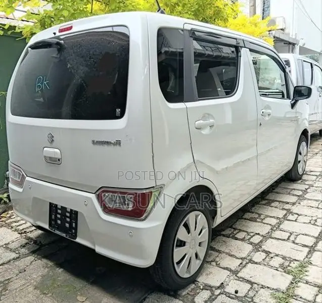 Suzuki Wagon R Fx Safety 2025