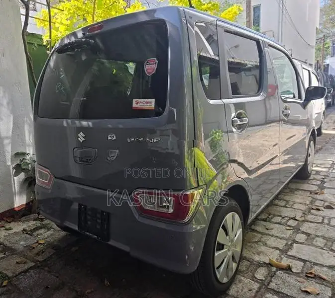 Suzuki Wagon R Fx Safety 2025