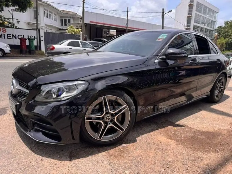 Mercedes Benz C200 AMG Premium Plus 2019