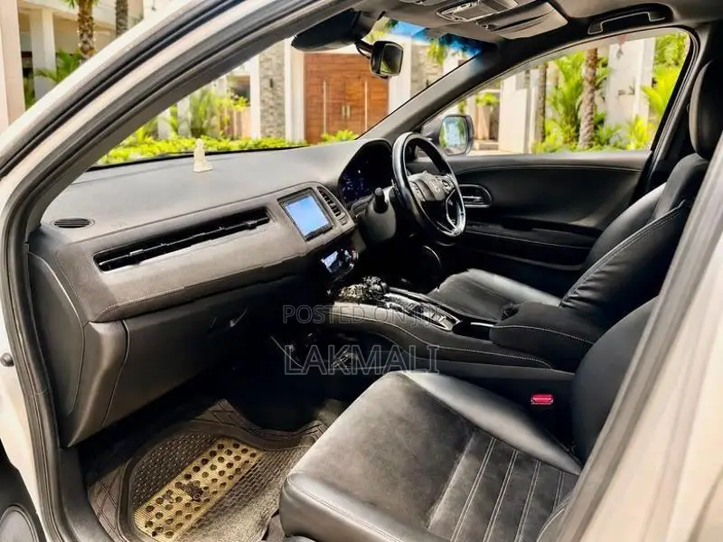 Honda Vezel RS Sensing 2016