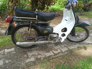 Honda Super Club custom50 2006